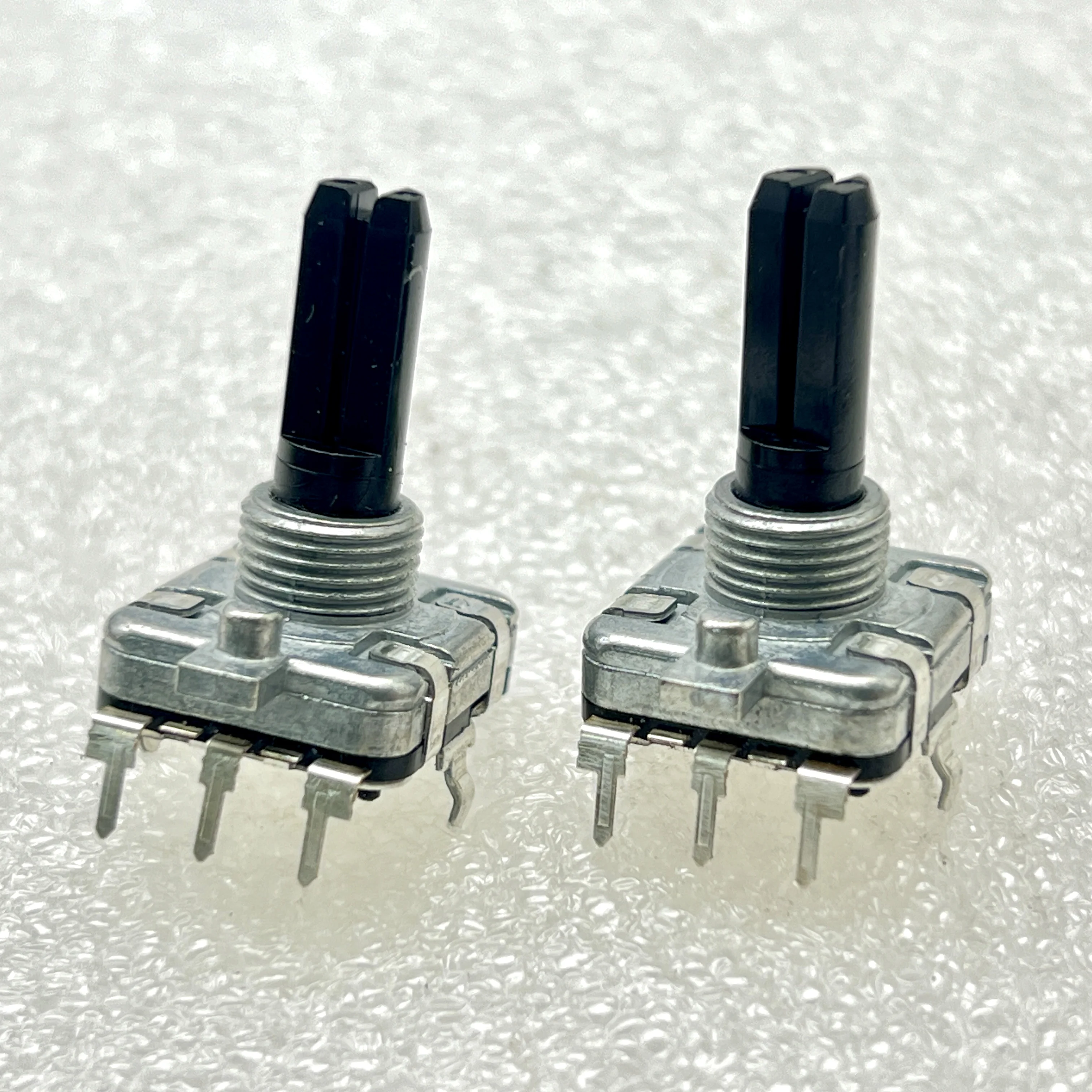 1 pcs. Japanese NOBLE REB161 (9X5) PVB20FHINA1-2-24 EC16 encoder