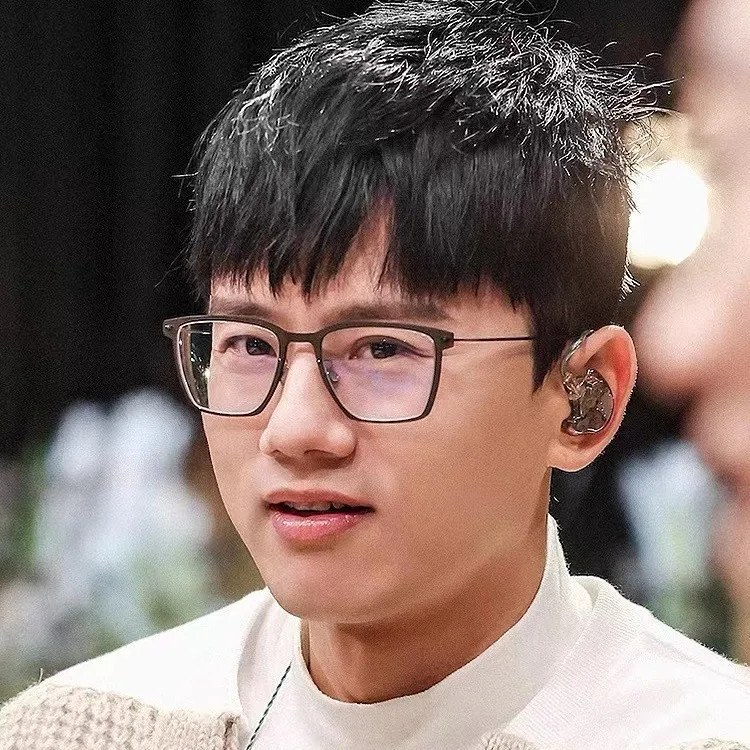 Lindberg Same Candy Color 안경 프레임: 세련되고 편안한 스타일