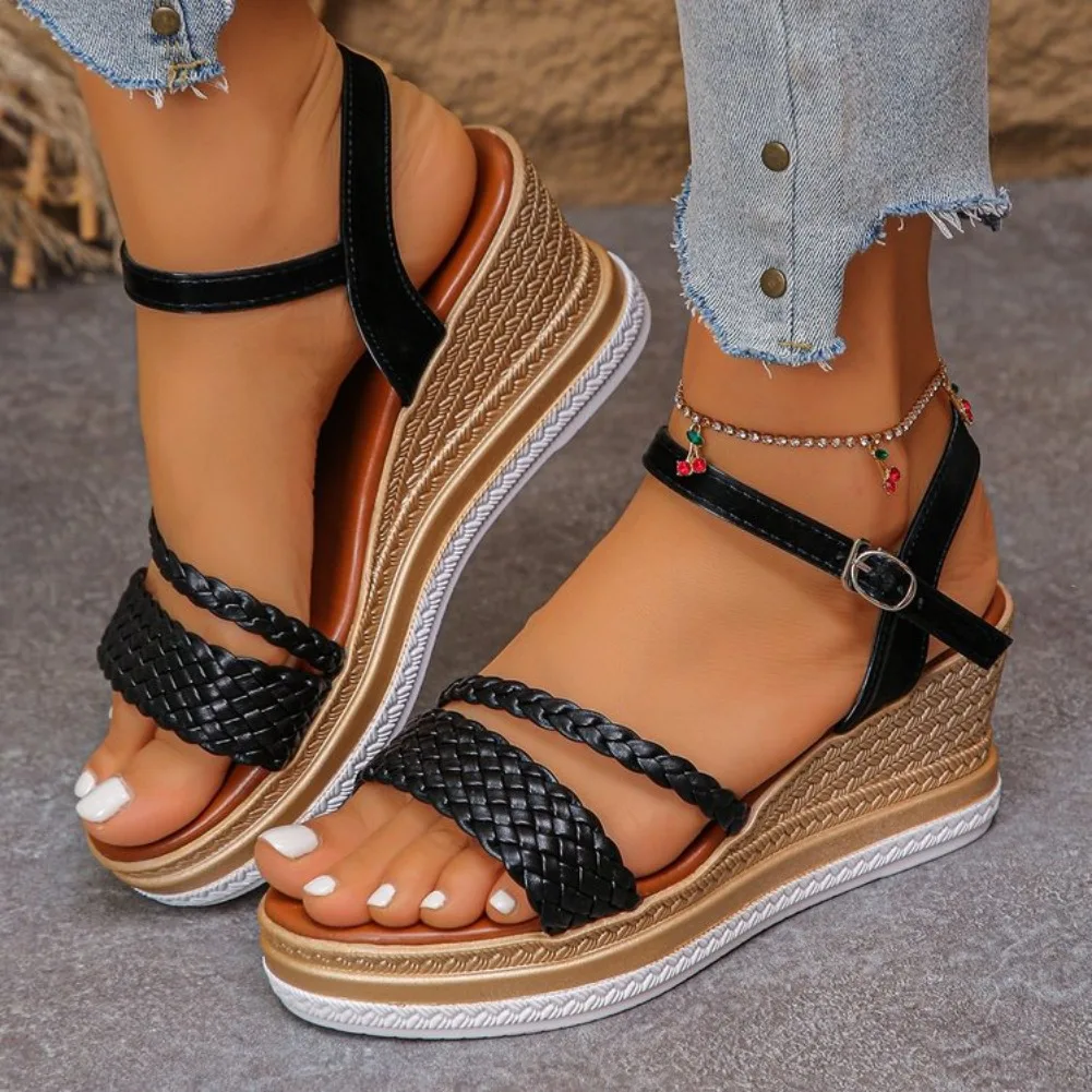 Modische geflochtene Keilsandalen für Damen, leichte Plateau-Sandalen mit Schnallenriemen, Sommer-Sandalen mit dicker Sohle, Strand-Sandalen für Damen