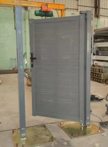 Lato apertura porta garage automatico per servizi di modellazione porta d'ingresso - immagine 5
