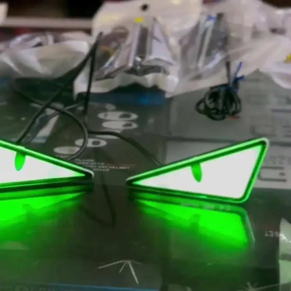 Motorcycle LED Devil Eye Light Universal Triangle License Plate Screw Light Motorcycle Modification Demon Eyes Decoration Lights