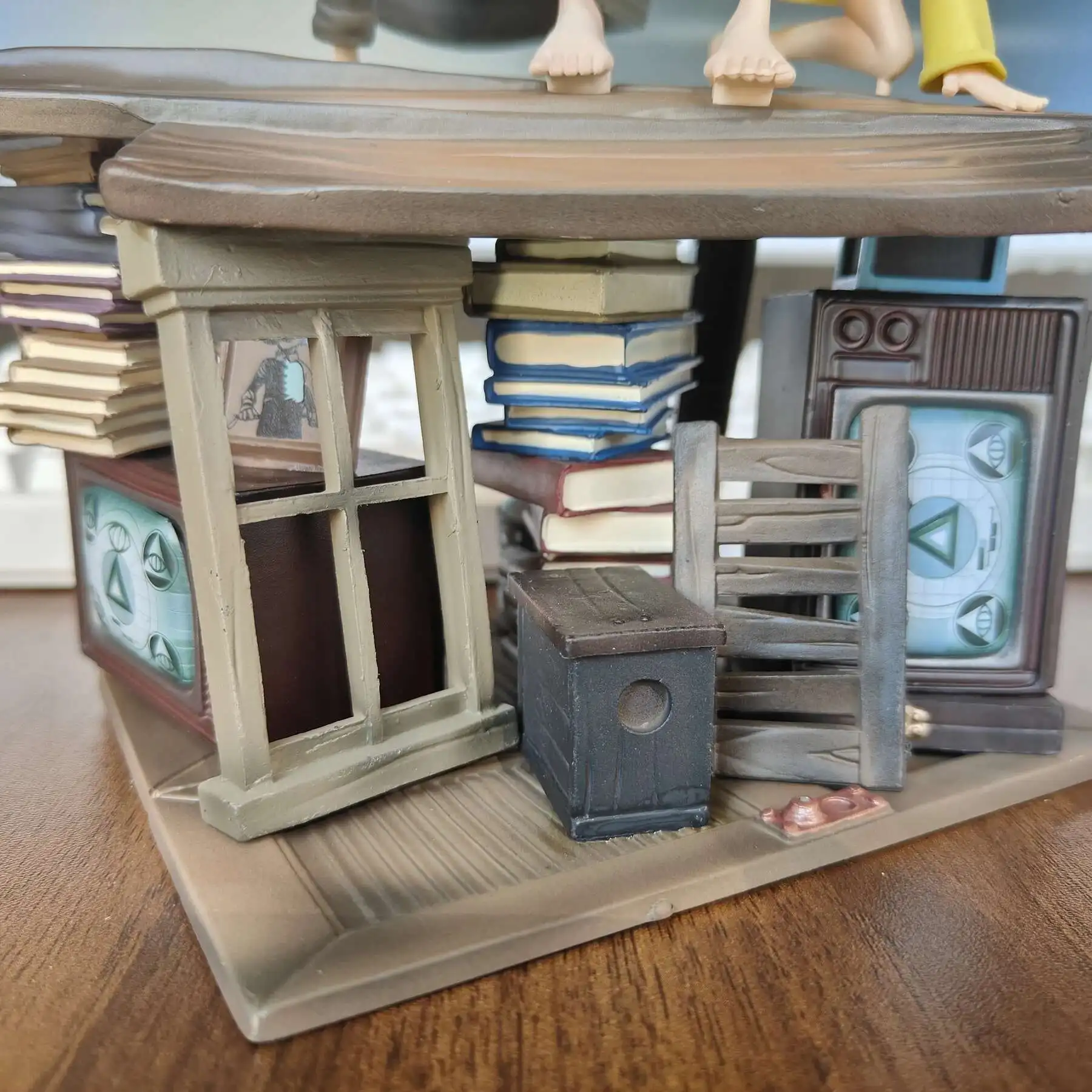 S166ec02ff8754822aa7d449bb8e6498b0 - Little Nightmares Shop