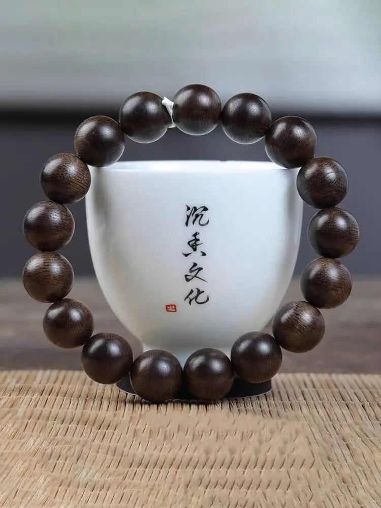 

Natural Vietnam Hui'an Eaglewood Bracelet Fidelity Wild Fragrant Wooden Hand Pieces