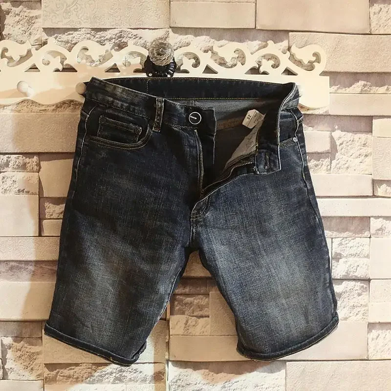 thumbnail image 1 of Pantalones cortos de mezclilla para hombre con bolsillos, pantalones vaqueros cortos rectos para hombre, elásticos con cremallera, diseñador Y2k, moda nueva en coreano delgado, 1 of 5