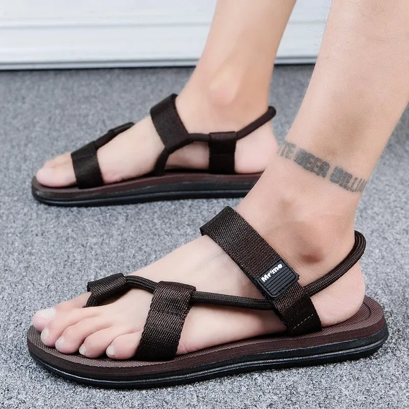 New Mens Sandals Summer Leisure Beach Flip Flops Outer Wear-Resistant Sandals Driving Slippers Roman Shoes Gladiator Sandals