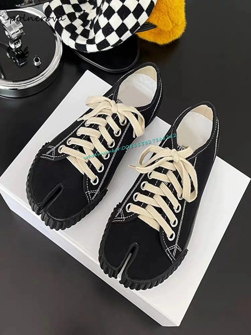 

Newest Canvas Tabi Split Toe Skate Shoes Fashion Flat Heel Lace-Up Shoes Sports Casual Shoes for Women 2023 Autumn Comfortable