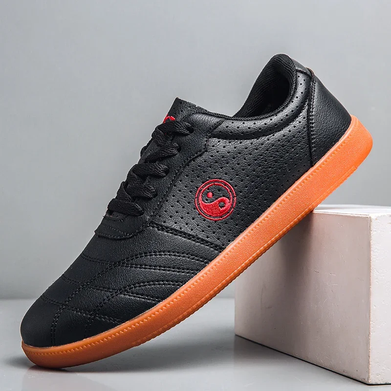 Martial Arts Shoes Men Women Tai Chi Shoes Outdoor Ladies Flat Walking Kung Fu Sneakers Soft Sole Wushu
