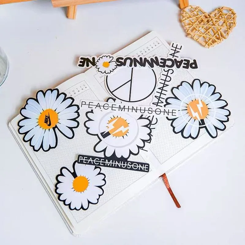 Decorative Stickers Cute Little Daisy Waterproof and Traceless White Glue Trolley Case Sticker Laptop Personalized Decorative Sticker Painting
