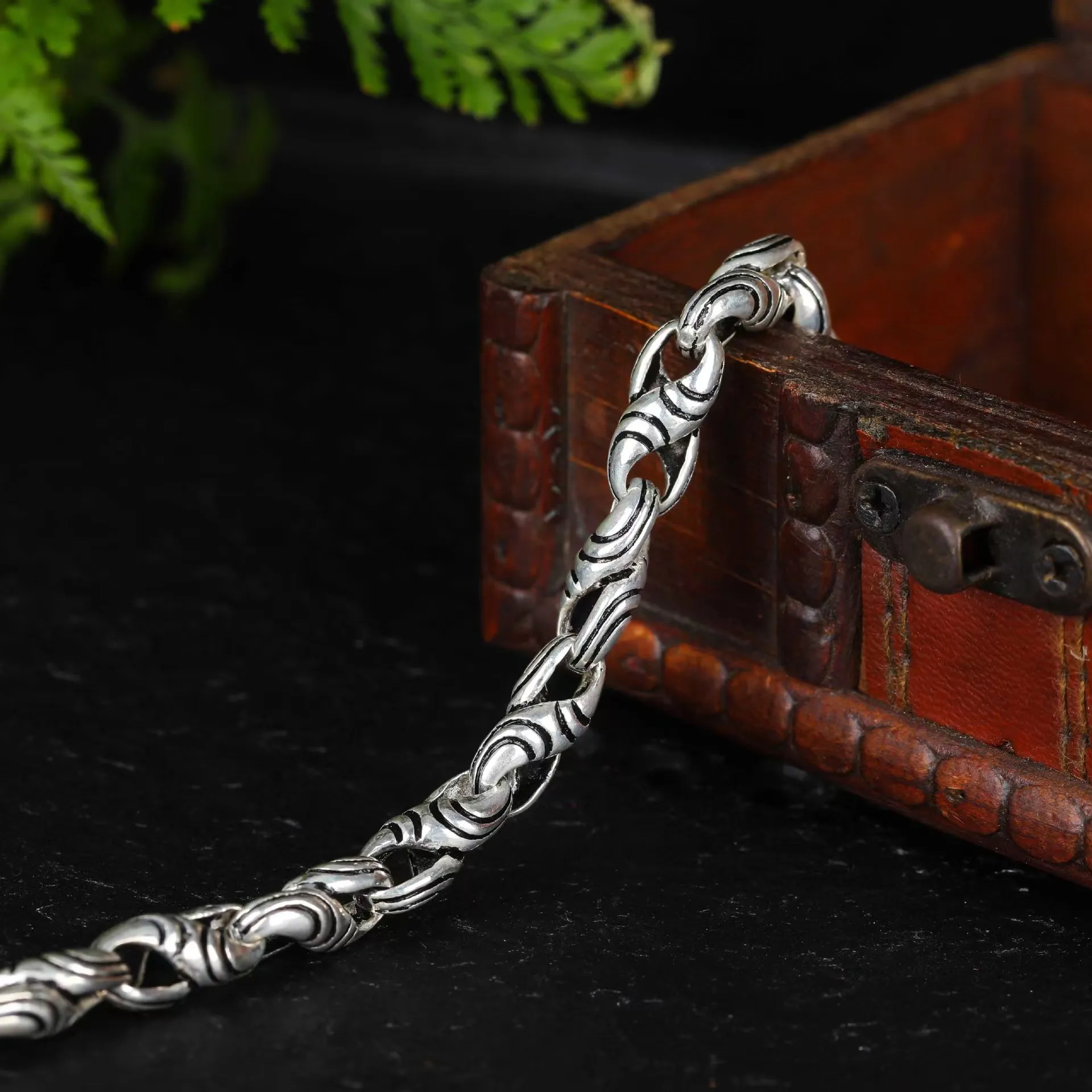 

Vintage Gothic Punk Male Female S925 Sterling Silver Vajry Pestle Chain Necklace for Men Women Hip Hop Party Jewelry Accessories