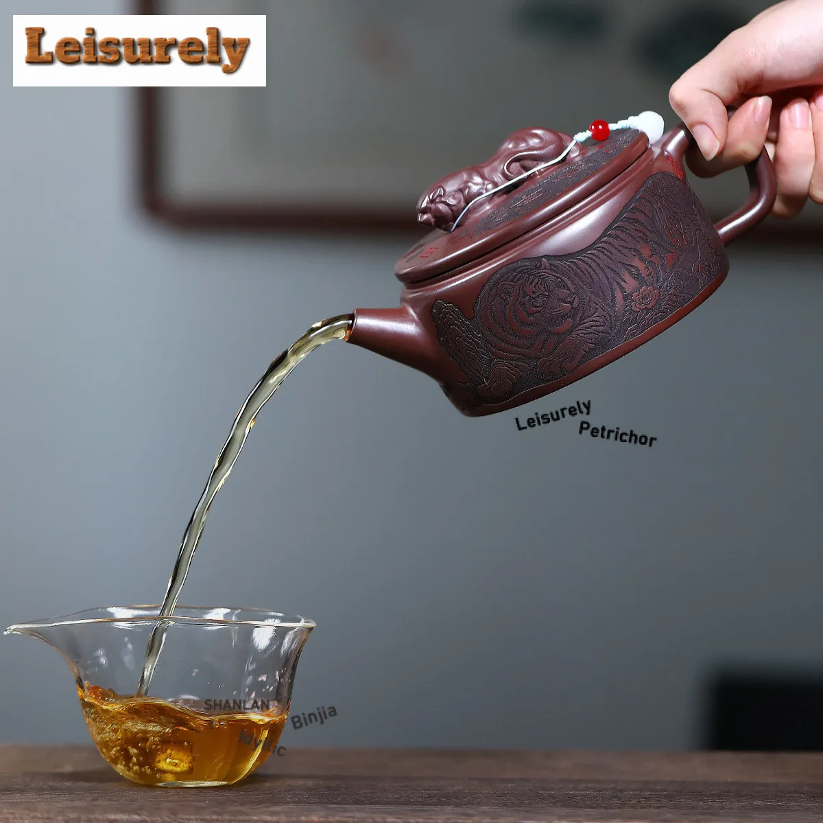 550ml Handmade Yixing Purple Clay Teapots Handmade Large Caliber Pot Raw Ore Stone Red Mud Kettle Zisha Tea Set Ornaments Gift
