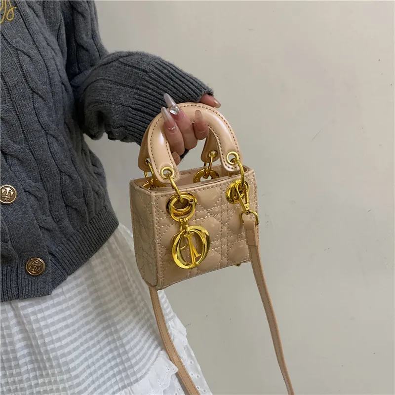 Рисунок 3 - Популярные сумки в этом году