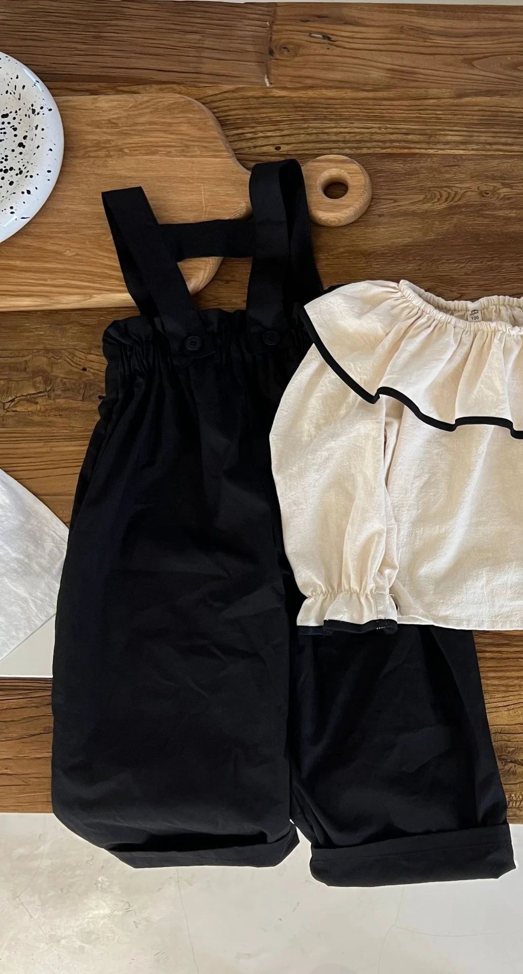 2798B 아동복 여아 셔츠 또는 서스펜더 바지 가을 신상 러플 칼라 여아 블라우스 블랙 스트랩 바지