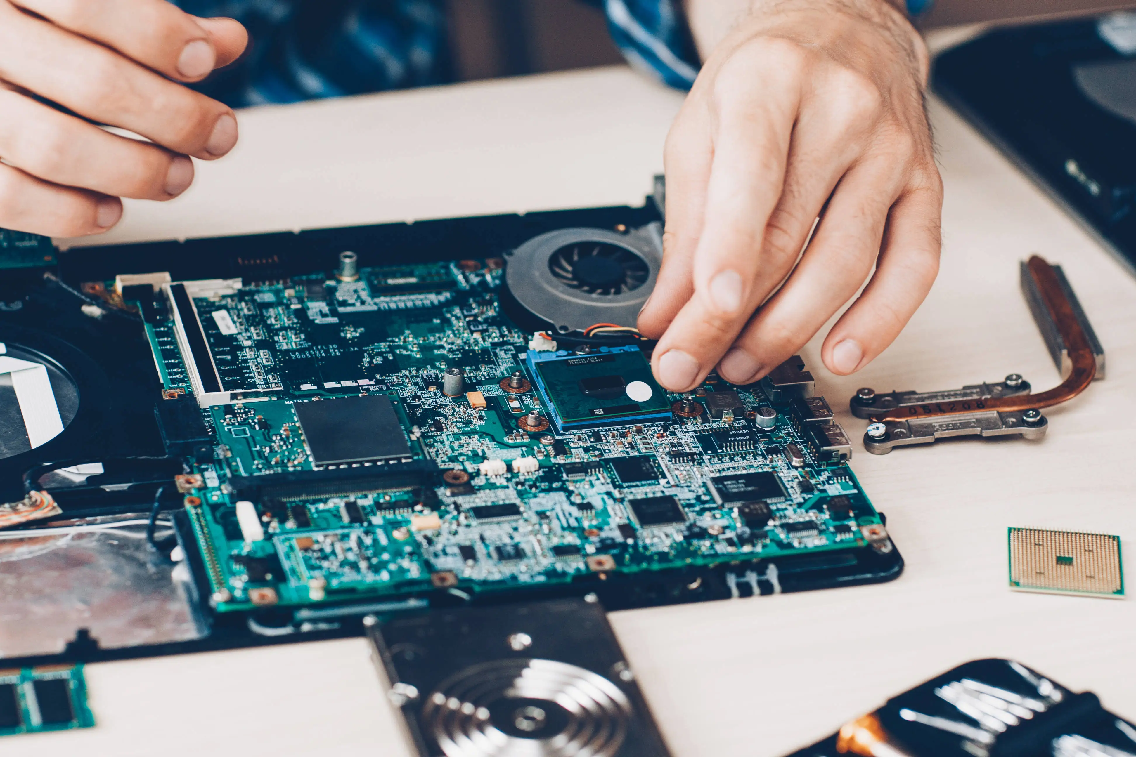 Shenzhen Electronics Manufacturing Services PCB assemblies Design layout copy printed circuit board one-stop factory.