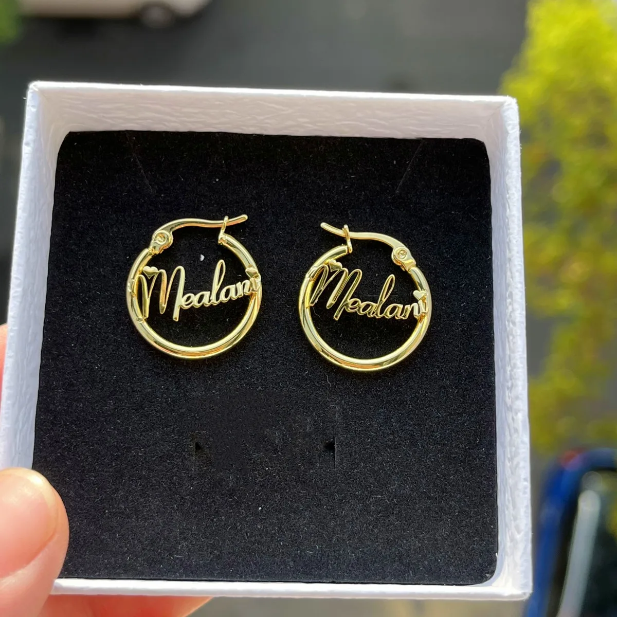 Duoying Custom Nameplate Earrings Hoops 20Mm 18K Gold Plated Stainless Steel Letter Round Earring Jewelry For Kids Gift S1686C85514444Ef28Ca0B110148C1A374