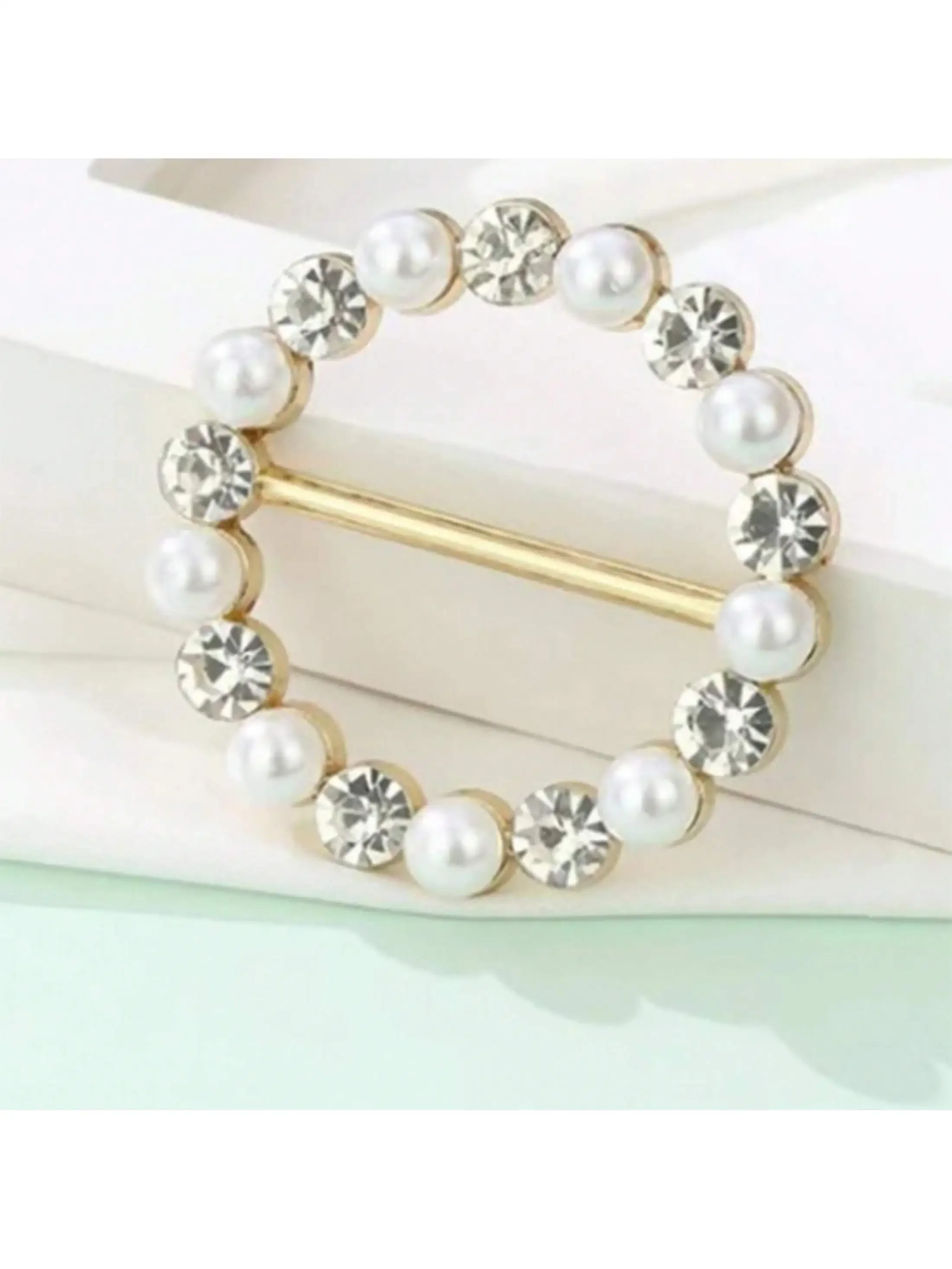 Alloy Pearl and Rhinestone Pin Backs Set for Women