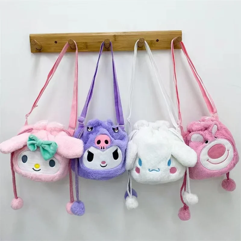 

Sanrio Plush Cinnamoroll Hello Kitty Melody Kuromi Plushie Bag Pom Purin Cartoon Handbag Stuffed Kawaii Girls Birthday Gifts Toy