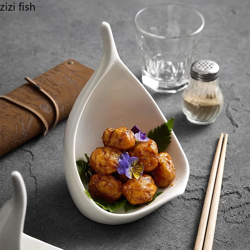 Ceramic Dinner Plate Creative Irregular Dessert Plate Snack Sushi Plates Pasta Plates Restaurant Specialty Tableware