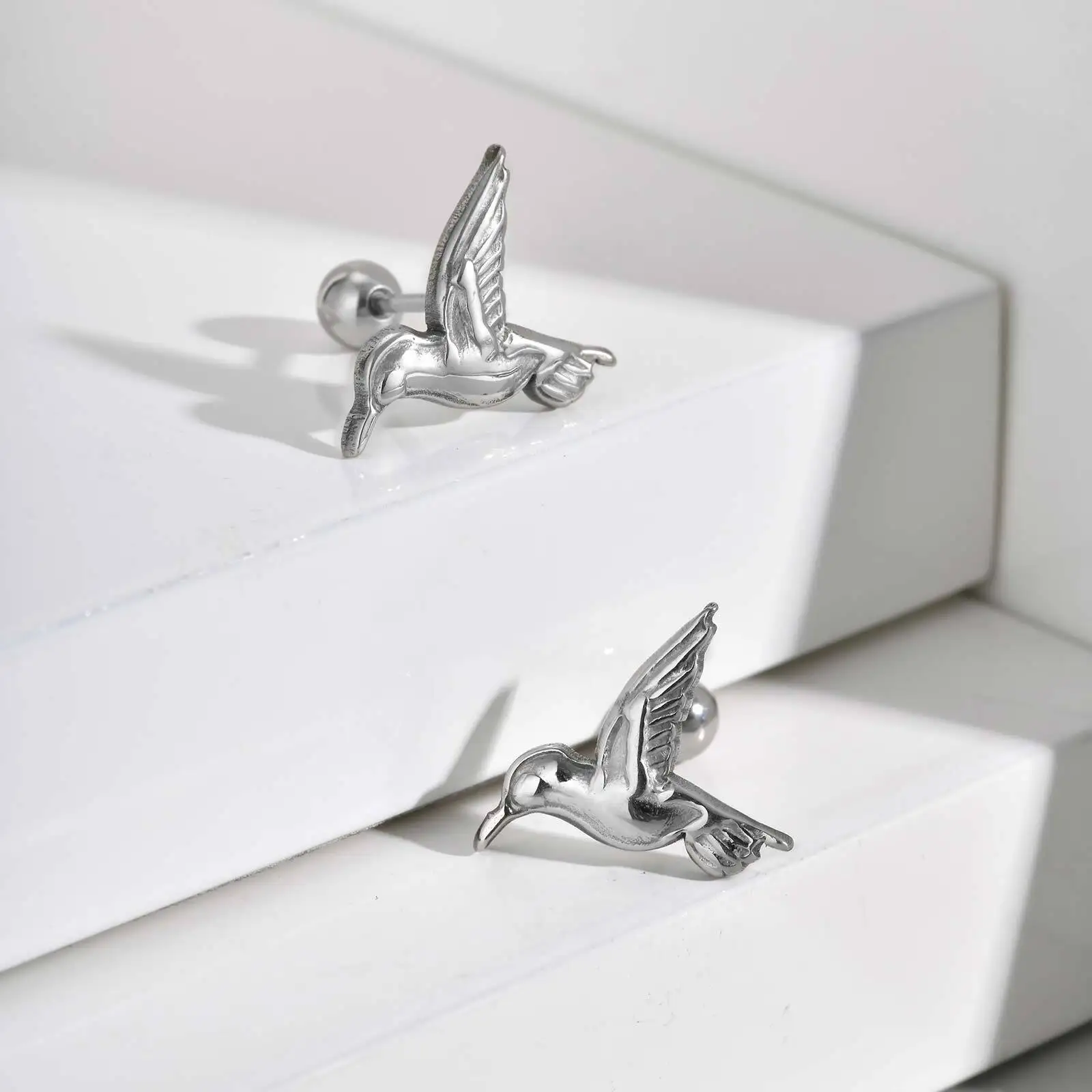 Flying Hummingbird Stud Earrings for Men,Stainless Steel Metal Animal Elegant Bird Earring