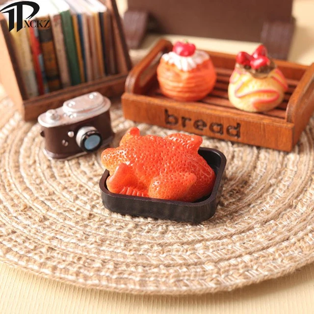 1Set Dollhouse Miniature Roast Chicken with Tray Simulation Food Model  Kitchen Decor Pretend Play Toys Doll House Accessories