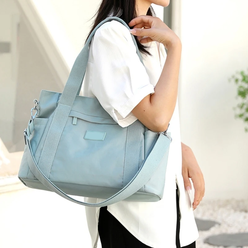 Convenient Nylon Handbag Zipper Closure Multi functional Shoulder Crossbody Bag