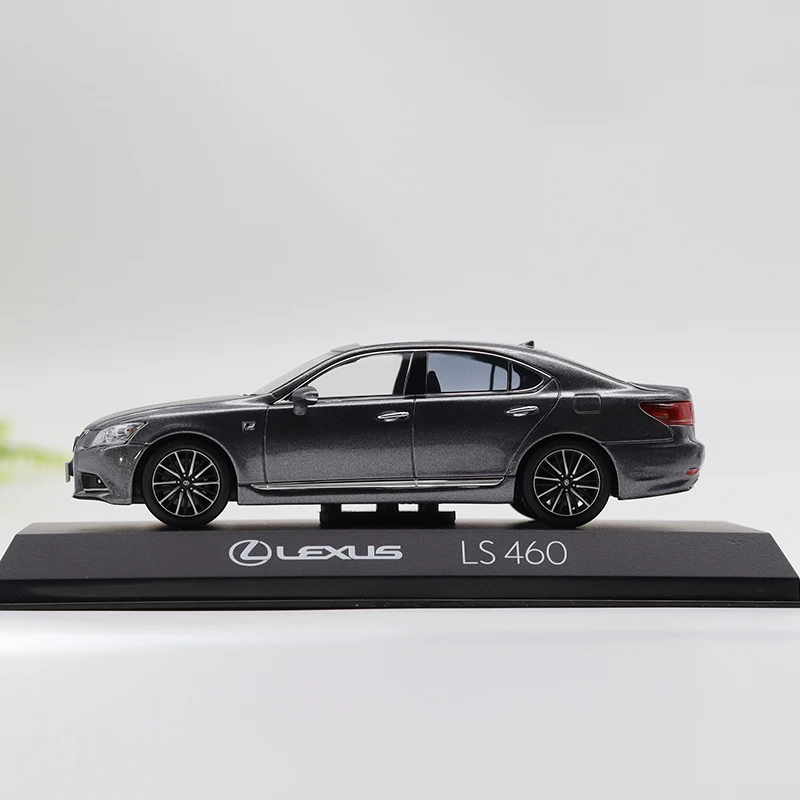 1/43 京商 レクサス LS 460 F Sport 1/43 Kyosho Lexus LS460 F Sport (Silver) Car Model