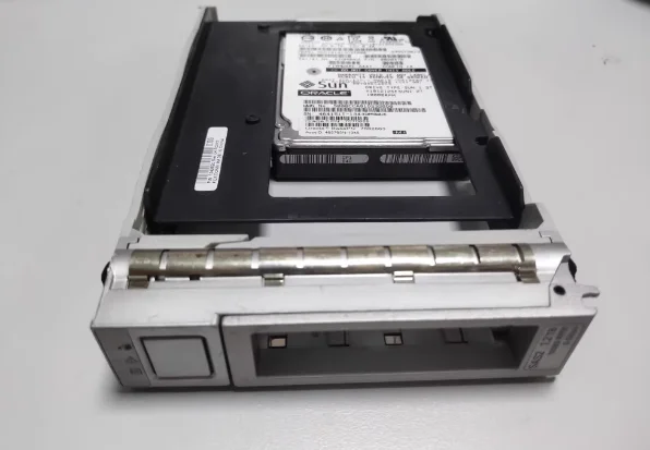 For Sun Oracle 7070656 7082883 1 2T 10K SAS 2 5 3 5 server hard drive