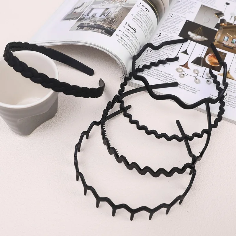 Рисунок 2 - Нескользящий черный обруч для волос