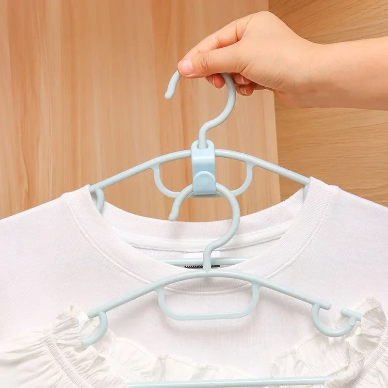 30pcs Mini Hanger for Wardrobe Connector Hangers Save Wardrobe Space Hook Up Cascading Plastic Coat Organizer Clothing 3