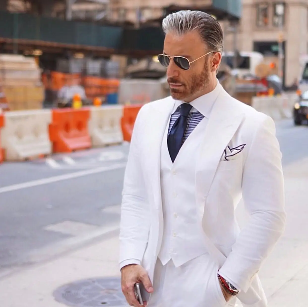 Wide Peaked Lapel Men Suits for Wedding Tuxedos 2022 White Groom Best Man Blazer jacket 3 Pieces Smart Casual Business Tuxedos