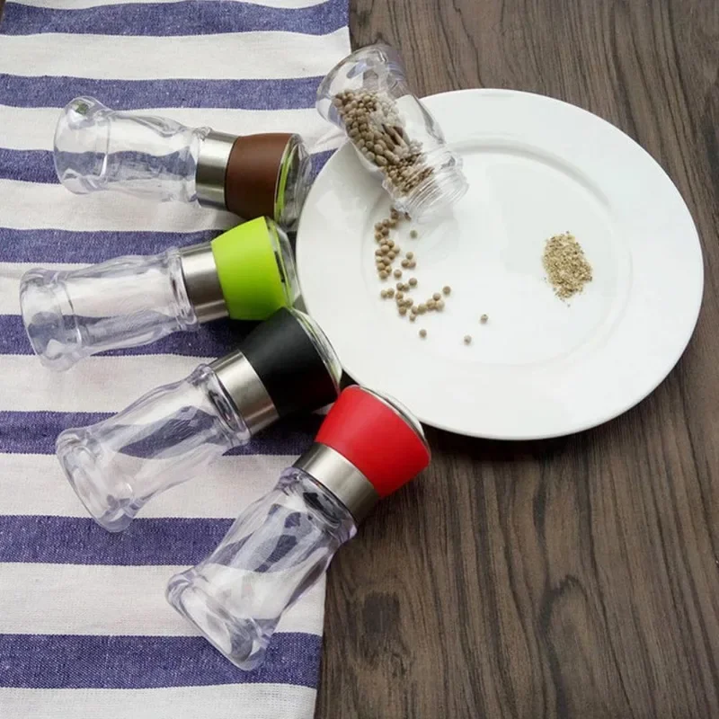 Salt and Pepper Grinder Refillable Plastic Grinder with Adjustable Kibble Portable Spice Jar Container spice grinder kitchen salt and pepper grinder