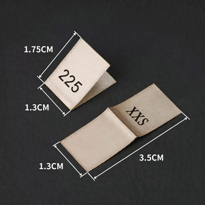 의류 사이즈 라벨 검정색 텍스트 금색 배경 의류 티셔츠 천 원단 라벨 태그 스크린 인쇄 XXS-7XL 500개
