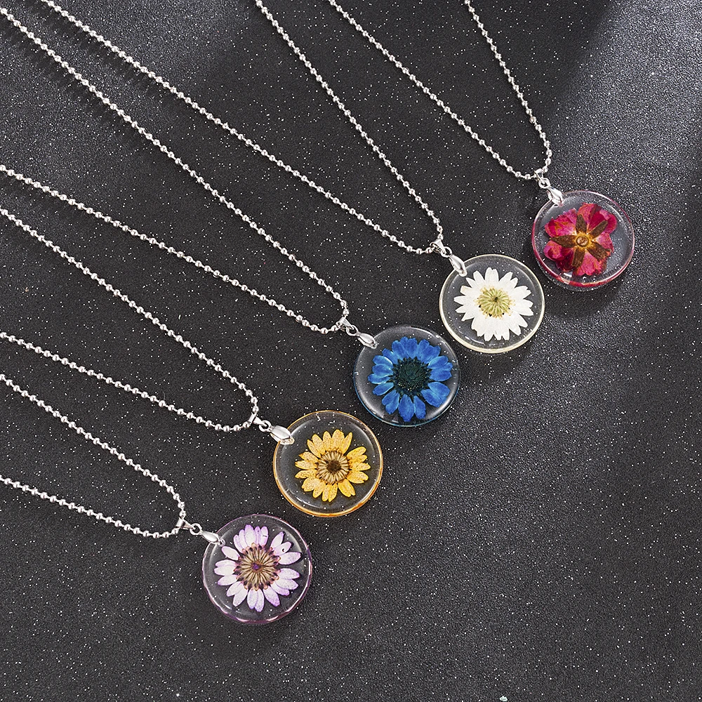 5 Color Fashion Women Girl Handmade Bohemia Chrysanthemum Northern Lights Moon Pendant Resin