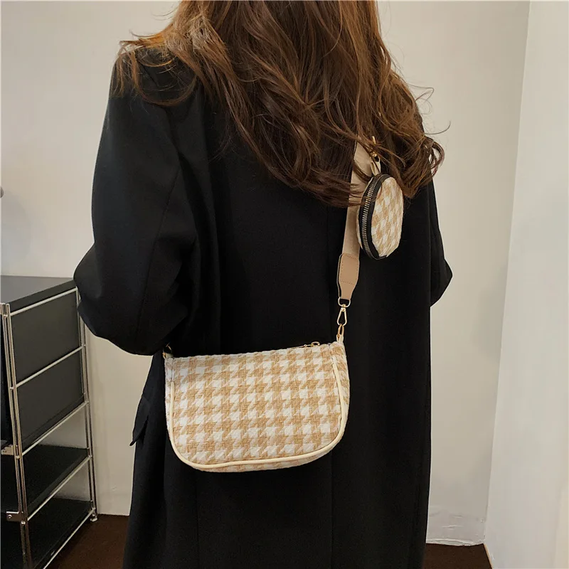

Women's Luxury Brand Crossbody Bag New Shoulder Crossbody Bag Stylish Minimalist Small Square Woolen Women's Shoulder Bag Trend