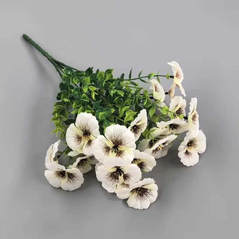 10 Stück Simulationsblumen Eukalyptusblatt Seidenstiefmütterchen Blumenstrauß Innen- und Außendekoration Rote künstliche Blumen künstliche Stiefmütterchen – Detail 8