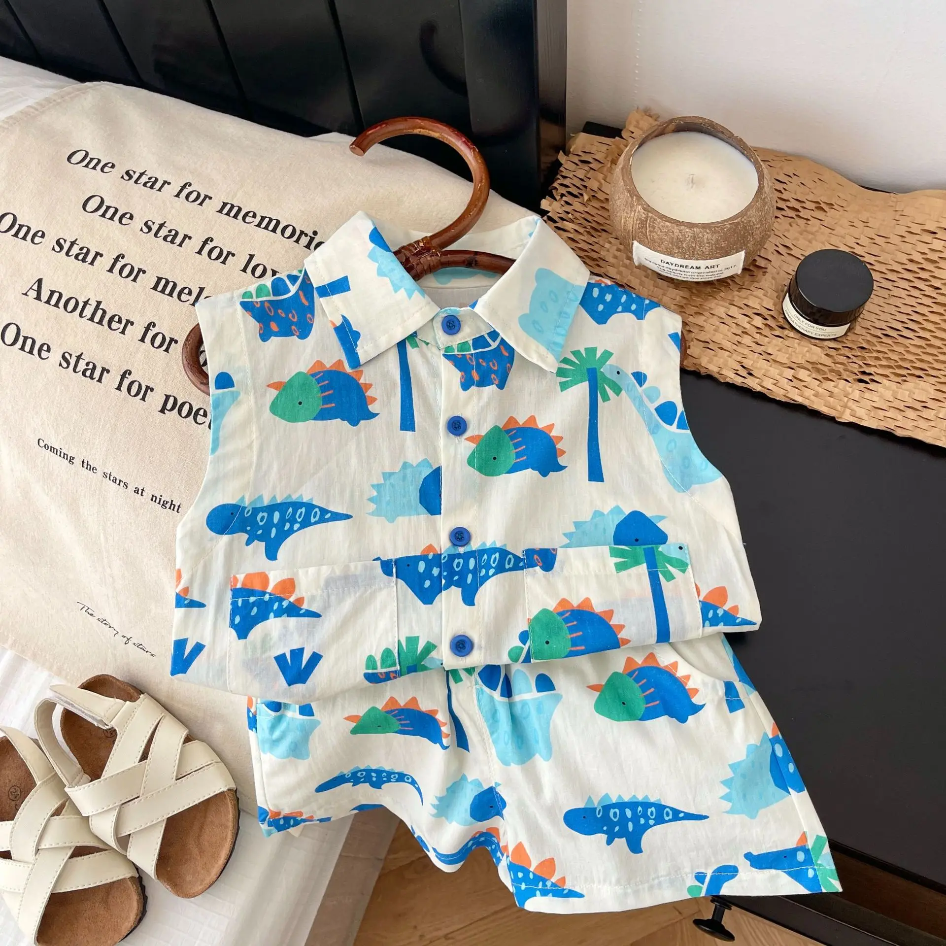 2023 Kids Baby Fashion 2-Piece Summer Beach Clothes Set for Toddler Children Boys: Sleeveless Print Top Shirt+Shorts