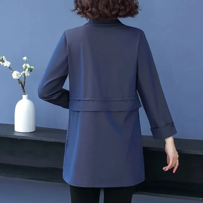 Mom Windbreaker Women's Mid-Length 2022 Autumn New 40-Year-Old 50-Year-Old Wide wife Western-Style Top Middle-Aged Female Coat W
