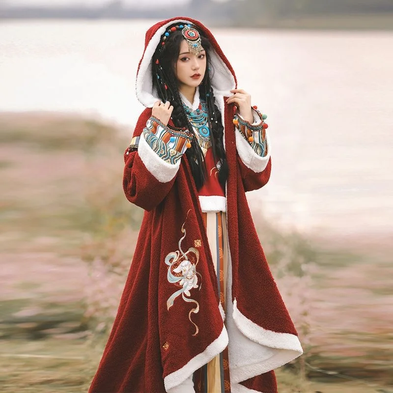 

Chinese Style Hanfu Female Exotic Girl Tibetan Style Han Element Winter Style Plush Thick Cloak Travel Photography Clothing