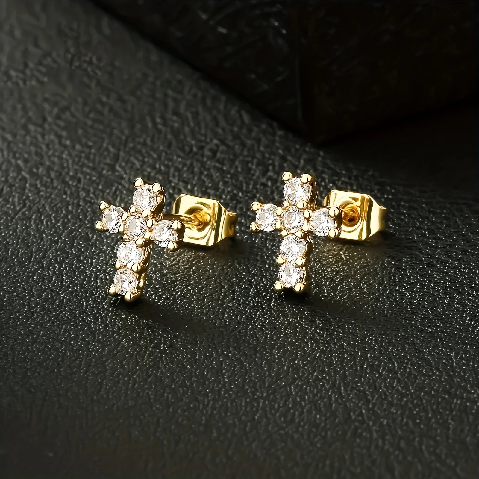 

Hip Hop Retro Men's 7mm Zirconia Cross Simple Couple Earrings For Daily Engagement Wedding Gift Iced Out Jewelry Accessories