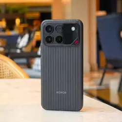 Luxury Frosted Transparent Magnetic Phone Case - Shockproof & Skin - Friendly - Honor Win (Matte Black)