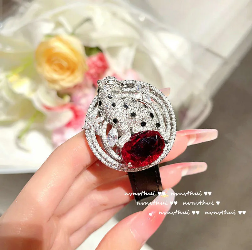 

Luxury 925 Silver Trendy Leopard Ruby Wrist Strap Bracelet with PU Belt Retro Exquistie Bangle Ladies Banquet Party Fine Jewelry