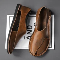 Sandales d'été en cuir véritable pour hommes, chaussures de plage pour jeunes, pantoufles légères et respirantes, sandales basses pour hommes 3