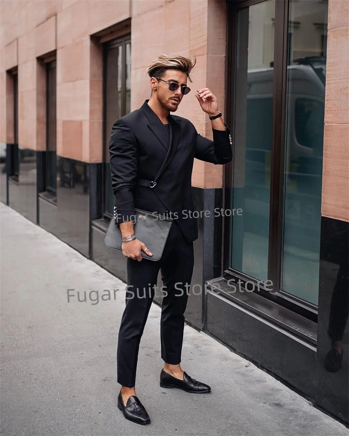 Luxuly New Streetwear Black Suits For Men Slim Fit Peak Lapel Groom Tuxedos 2 Pieces Sets Business Male Blazer Costume Homme