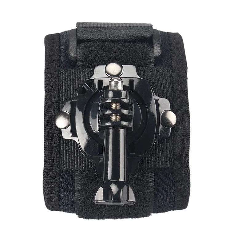 Sangle de poignet pour caméra sportive enroulée, texture nylon et coutures détaillées.
