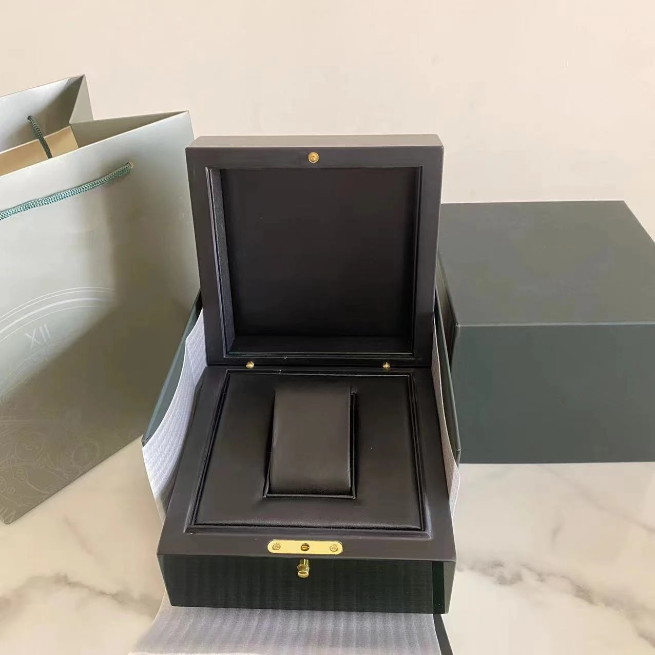 

New Luxury Gift Box With Brochure AAA Watch Can Be Customized Green Watch Factory Supplier Quality Wholesale Waterproof Watches