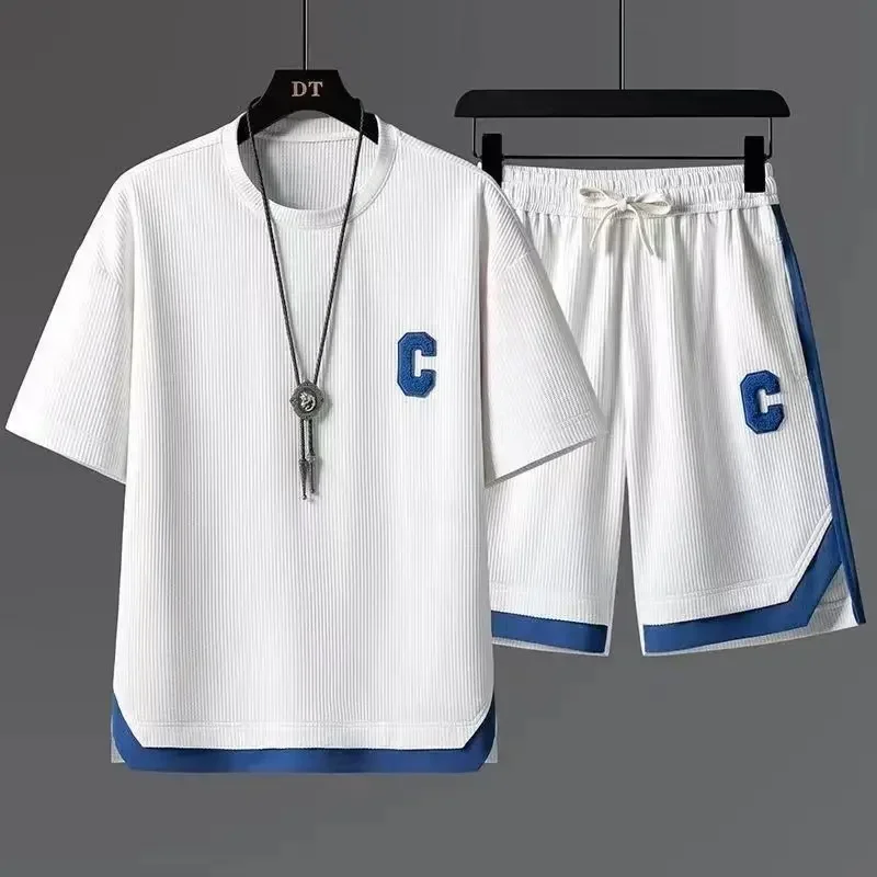 thumbnail image 1 of Conjunto de pantalones cortos para hombre, camiseta de entrenamiento con diseño de gofres y letras negras elegantes, conjuntos de pantalones cortos para hombre, oferta de estilo coreano, nuevo, con el, 1 of 4