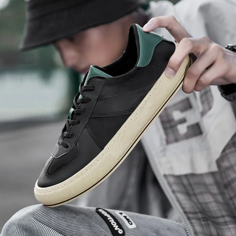 2024 New Men's Shoes Retro Four Seasons Leisure Sports Breathable Fashion Leather Low cut Basic Board Shoes White Shoes 5