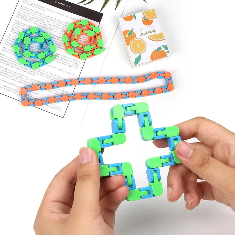 

1pc random Chain Track Antistress Fidget Toy Bike Chain Stress Relief Toy for Adult Kids Autism Special Needs Sensory Toys Gifts