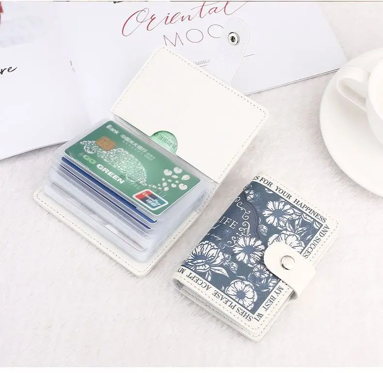 Elegant Floral Cardholder with Ample Slots