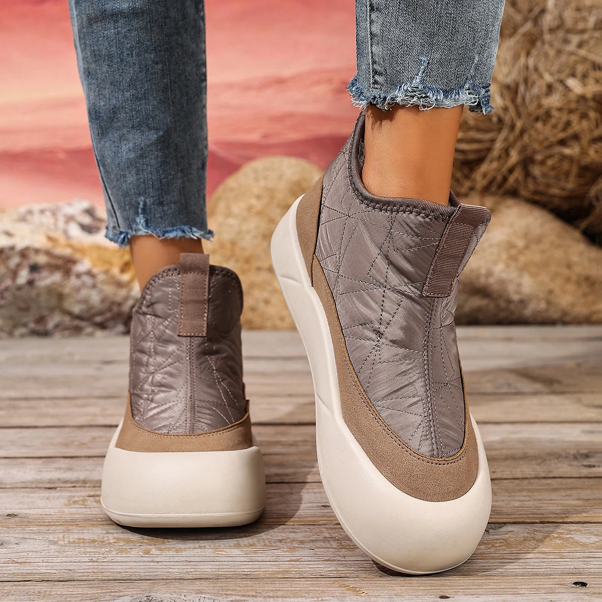 Down Cloth Non-slip Thick Bottom Snow Boots Women Winter fleece-lined Casual Soft Bottom Cotton Shoes