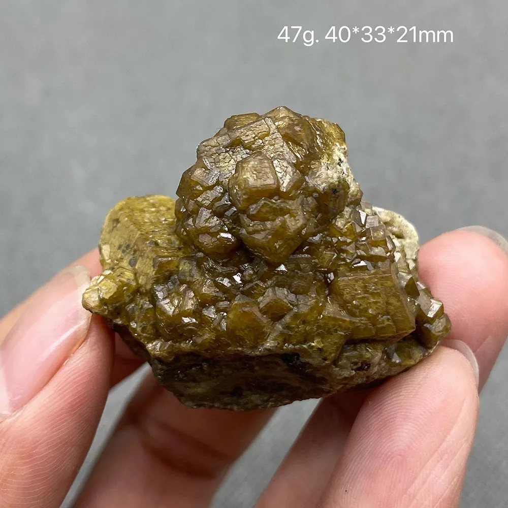 100% natural Inner Mongolia garnet raw stone and lamellar calcite ore crystal specimen